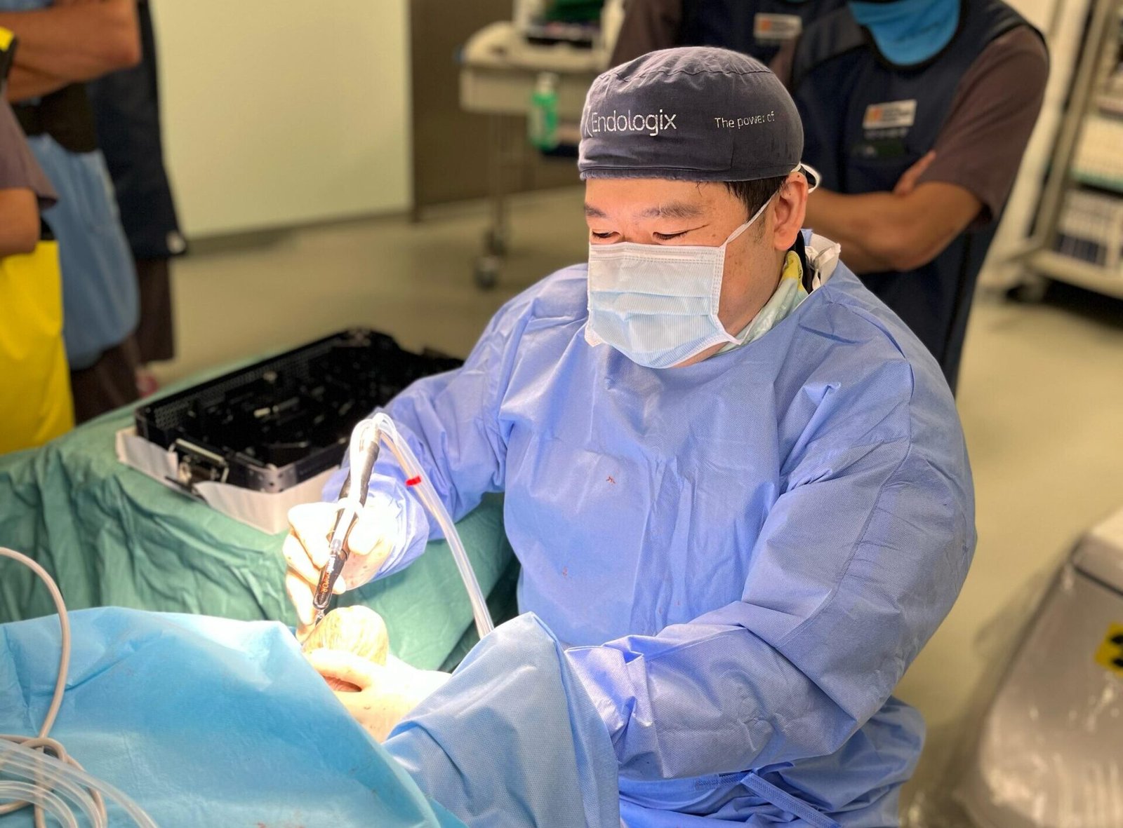 Dr Tay Jia Sheng performing a vascular procedure
